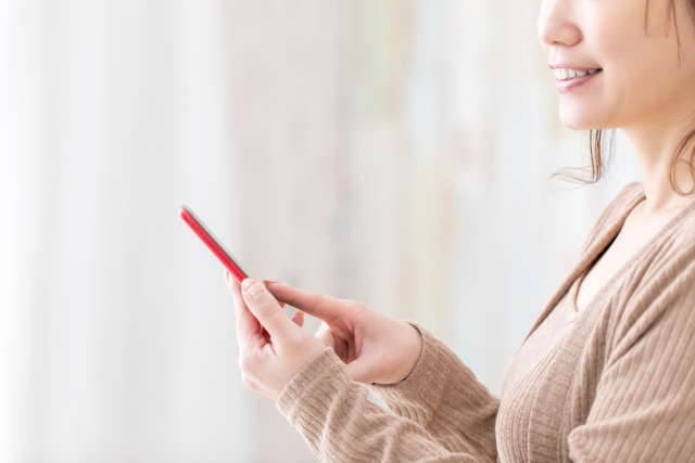 SNSをしている様子